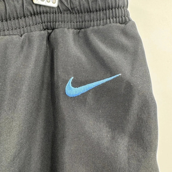 Nike The Athletic Dept. Women's size L Cropped Track Pants Mesh Lined Black - Picture 3 of 9